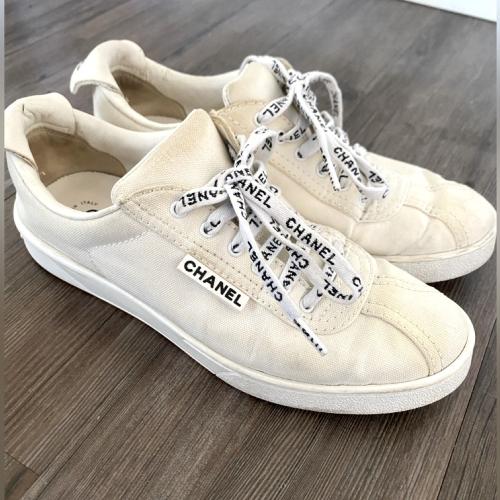 Chanel white sneaker